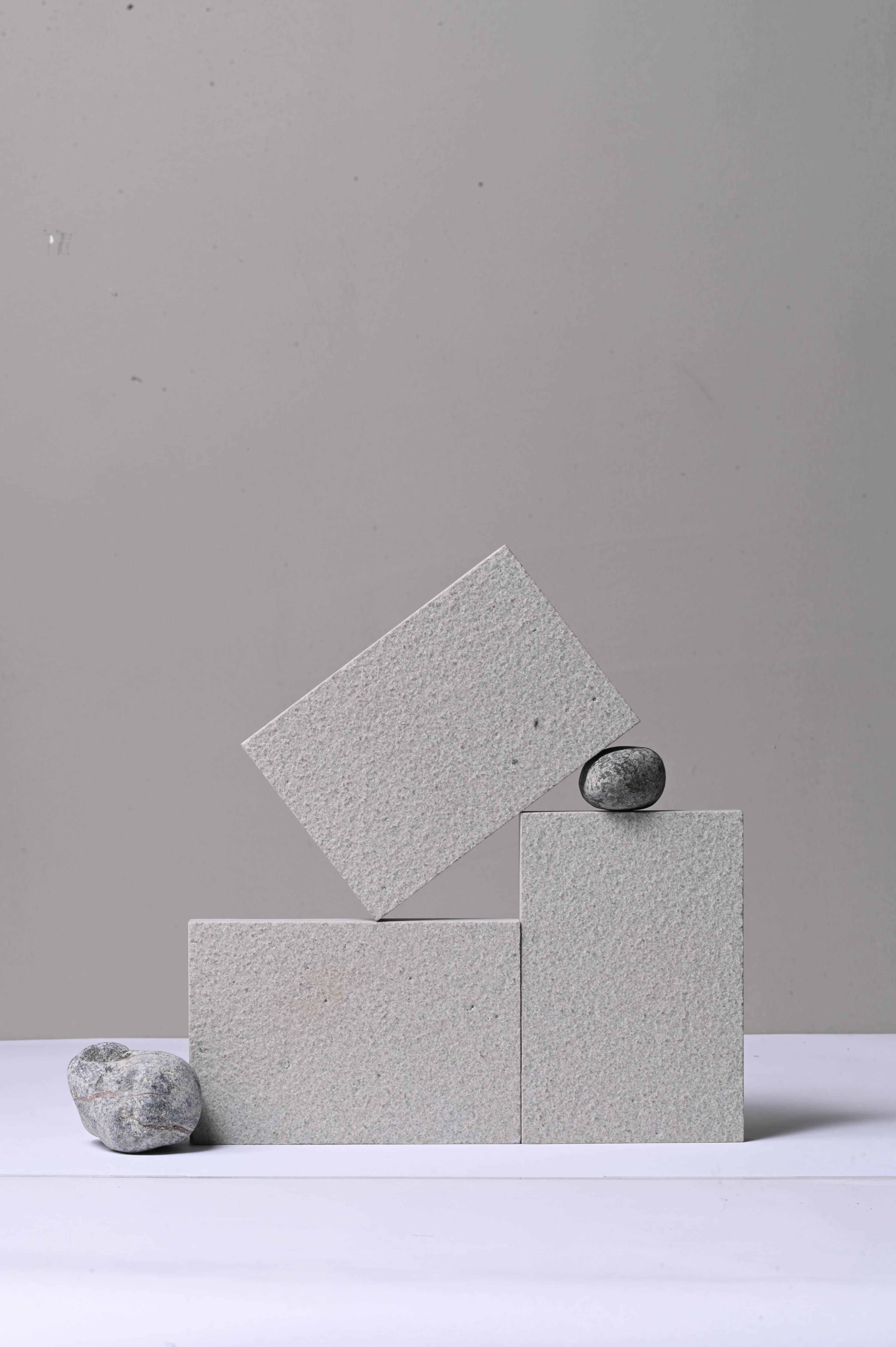 Castle Grey Shotblast + Leather - alternate view