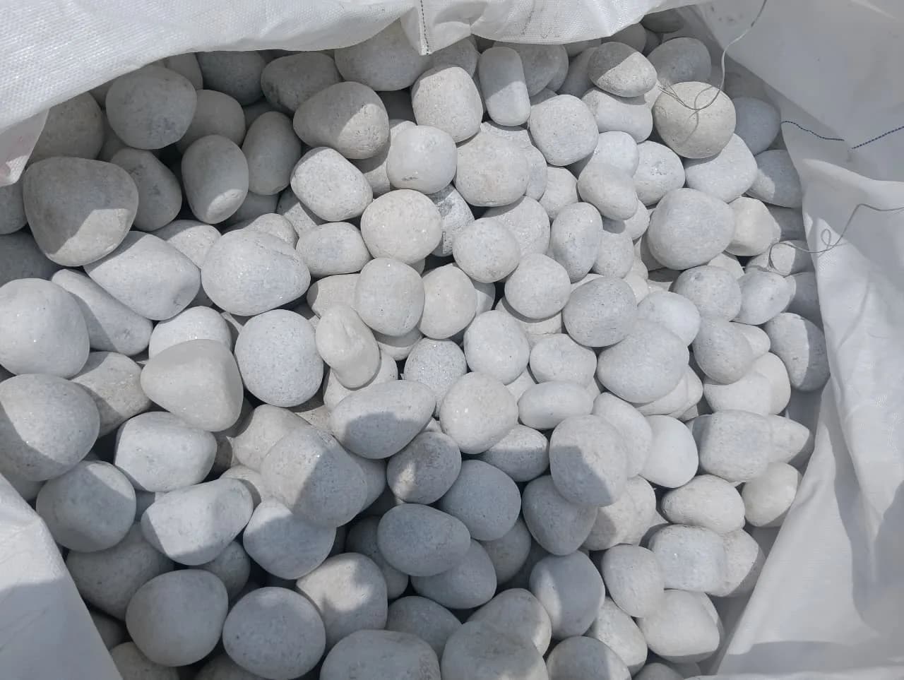 Snow White Pebbles - alternate view